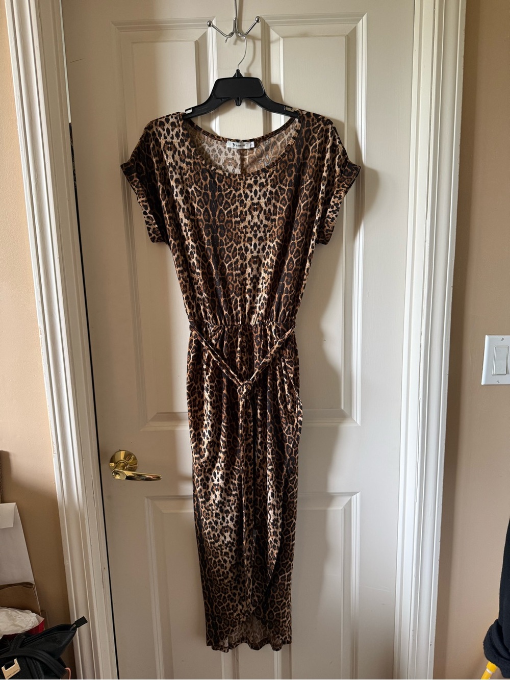 Leopard Print Short-Sleeve Maxi Dress in Brown